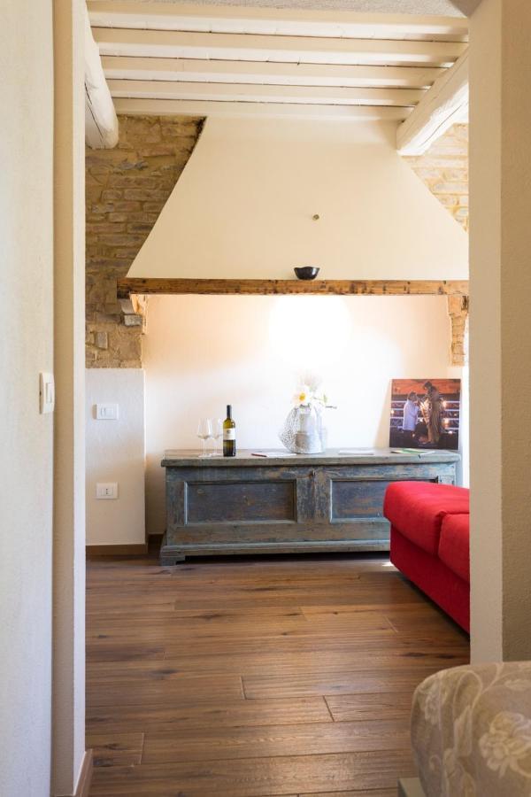 Il Maramaldo Bed&Breakfast-Restaurant Lajatico Kültér fotó