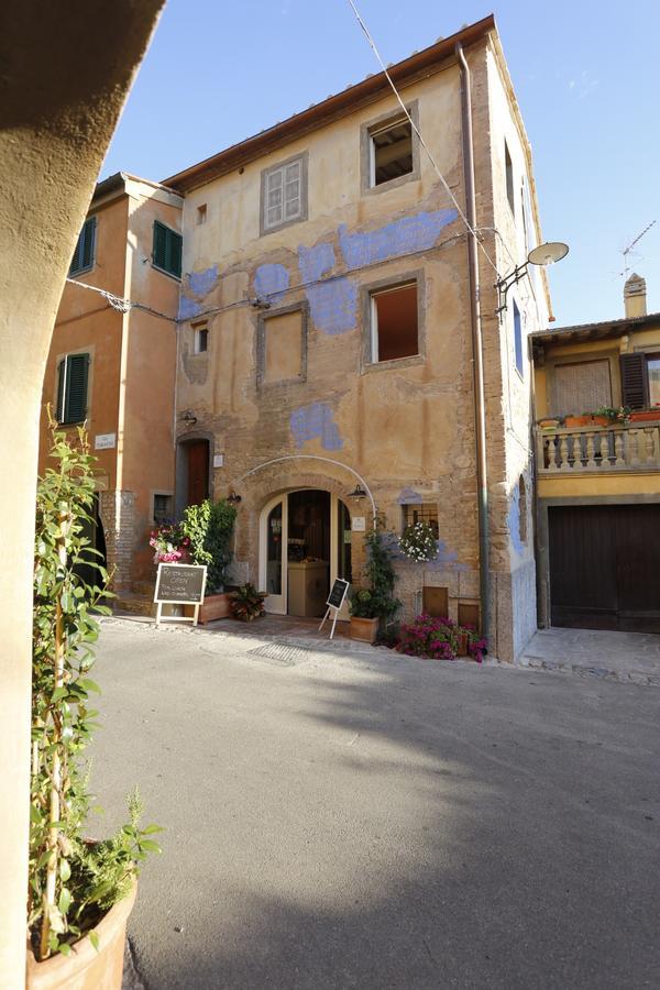 Il Maramaldo Bed&Breakfast-Restaurant Lajatico Kültér fotó